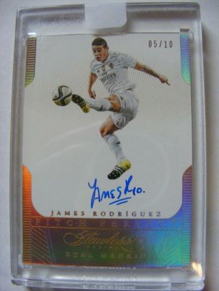 James Rodriguez 2015 - 16 Panini Flawless Pitch Perfect Gold Auto 