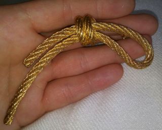 Vintage Christian Dior Knot Rope Pin Brooch Gold Tone 3