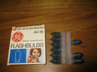 Nos Vintage General Electric Ge Ag - 1b (9) Flash Bulbs 12 Pack - Nine Left