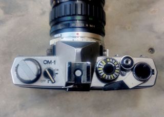 Vintage Olympus OM - 1 Camera w/ Skylight Lens 75 - 150 mm 2