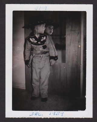 Little Cowboy (jim) W/gun Reflection Mirror Old/vintage Photo Snapshot - T132