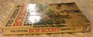 Vintage The Official Boy Scout Handbook 9th Edition 1985 Man Cave 2