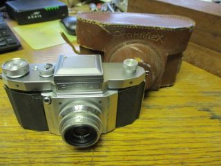 Praktiflex 35mm Vintage Slr Camera Carl Zeiss Tessar 1:3.  5 F= 5cm Red T