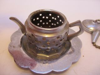 Tea Bag Holder Strainer Diffuser Teapot Shaped Metal Vintage 3