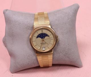 Vintage Armitron Quartz Gold Toned Moonphase Wristwatch Spares/repairs - P01