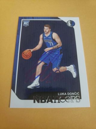 Luka Doncic Autographed 2018 - 19 Nba Hoops Rookie Nba Card Authentic Ip / Ttm