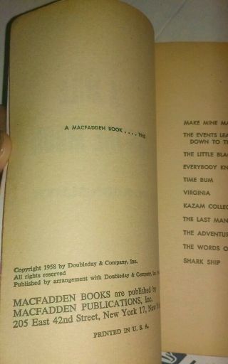 A MILE BEYOND THE MOON,  11 SHORT STORIES by C.  M.  KORNBLUTH,  1st MACFADDEN 1962 3