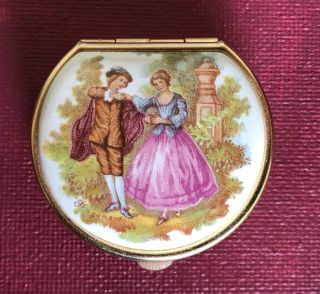 Vintage Estate Porcelain Gold Tone Victorian Couple Dancing In Garden Pill Box