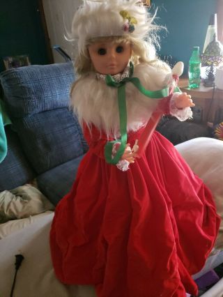 Vintage Animated Christmas Doll Still Head And Hand Moves