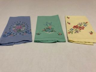 Vintage Mid - Century Set Of 3 Embroidered Cross Stitch Hand Towels Shabby Chic