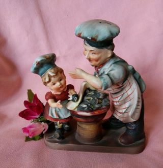 Vintage Lefton " Sing A Song Of Sixpence " Figurine Rare Piece