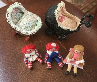 Vintage Miniature Dolls House Nursery Toys - Raggedy Ann Dolls,  Pram And Cot