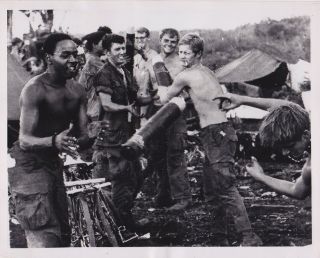 Dennis Cook Memot Cambodia U.  S.  Troops Rare Vintage Vietnam War 1970 Photo