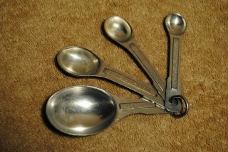 Vintage Aluminum Measuring Spoon Set U.  S.  ST’D 4 Piece Set 2