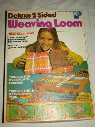 Vtg Weaving Loom Deluxe 2 Sided Plastic For Pot Holders With Yarn/loopers
