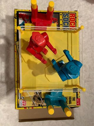 Rock’em Sock’em Robots 2012 Classic Vintage Boxing Toy Game Mattel Red Blue