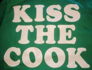 Kiss The Cook Green Apron Flocked White Iron On 2” Letters String Vintage 80’s