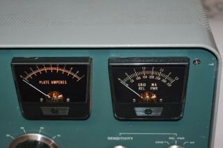 Heathkit Ham Radio SB - 221 (SB - 220) 2KW Linear Amplifier.  Tube Type Lights Up 3