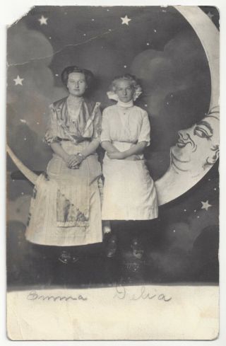 1912 Studio Prop Real Photo - Two Girls In Devious Paper Moon - Vintage Postcard