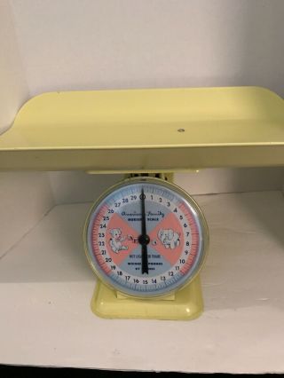 Vintage American Family Nursery Scale Yellow Baby Scale