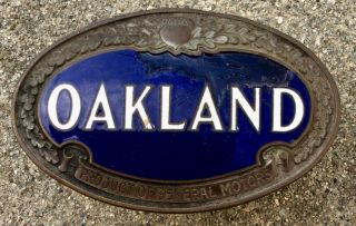 Oakland Antique Automobile Radiator Badge