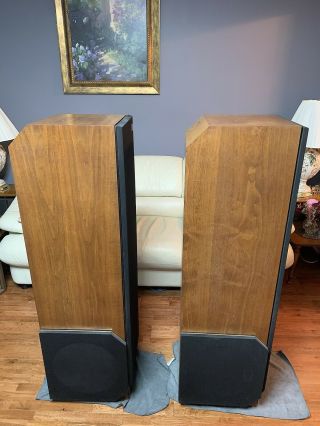 Acoustic Research AR9 Speakers 3
