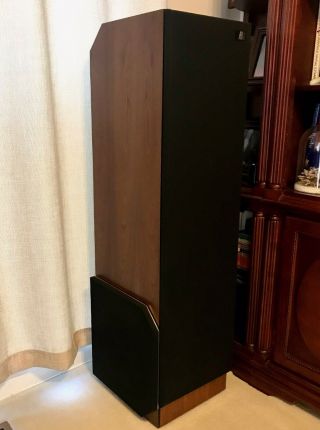 AR9 Acoustic Research Audiophile Speakers With Boxes Close Serials 2