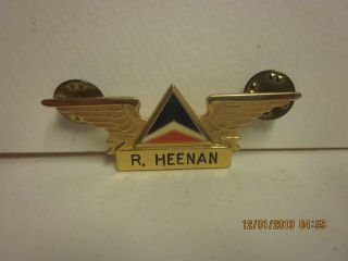 Obsolete Delta Airlines Enamel &gold Flight Crew Pilot Wings Pin Badge