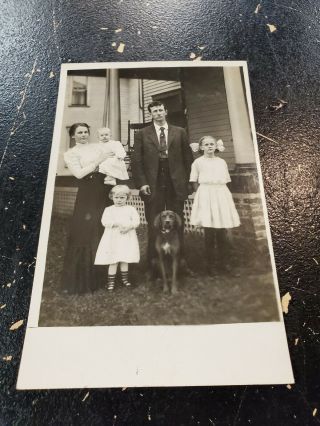 Vintage Rppc Family Portrait W/dog Postcard