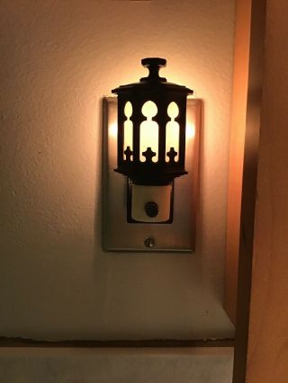 Vintage Night Light Gothic Chandelier Style - Plug In Ul Listed Nite Lite Cute