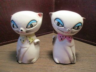 Vintage Ceramic Cat & Kittens Figurines Salt & Pepper Shakers - Tilso - Japan