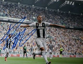 Cristiano Ronaldo Hand Signed 8x10 Photo W/holo