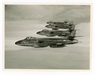 Photograph Of Hawker Hunter F6 Formation Incl Xe559 / D - 74 Sqn Raf Stradishall