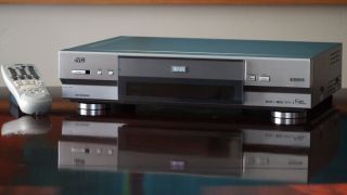 JVC HM - DH30000U NTSC D - VHS HDTV Digital Video Recorder & Remote - VERY 3