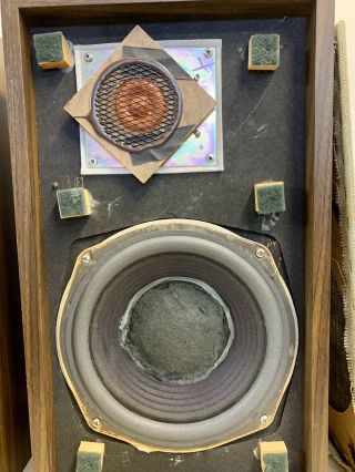 1975 The Smaller Advent Loudspeakers Re - foamed Woofers Good Cabs See Video Demo 3