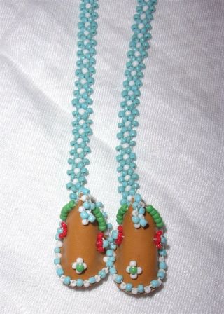 Vintage Native American Indian Necklace Hand Beaded Little Mocassins - Mt
