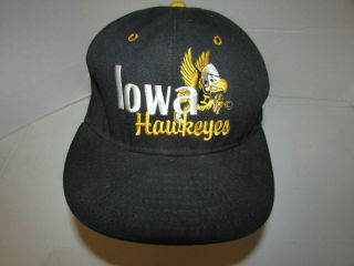 Vintage Iowa Hawkeyes Snapback Trucker Hat Cap