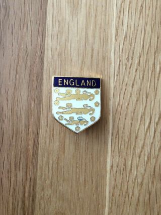 England Enamel Football Pin Badge.  Vintage,  1970’s ? Coffer ?