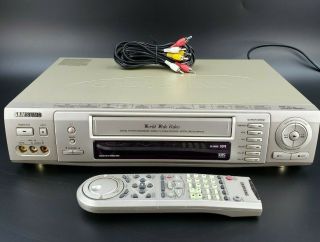 Samsung Sv - 5000w World Wide Multi - System Vcr Ntsc,  Pal,  Secam With Remote