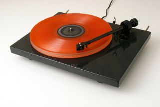 Pro - Ject 1 - Xpression Iii Turntable W/ Carbon Tonearm