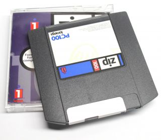 2 - Pack Iomega Zip Pc100 Disks 100mb Pc Formatted Classic Vintage Storage Media