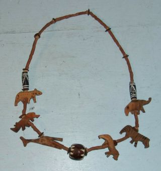 Vintage Hand Carved Wood African Animal Chunky Necklace Zebra Giraffe Lion,