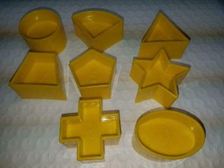 8 Vintage Tupperware Shape - O Ball Toy Shapes Only