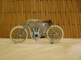 Harley - Davidson 1909 Twin 5d V - Twin Motorcycle Bike Diecast 1:18 Tire Stand