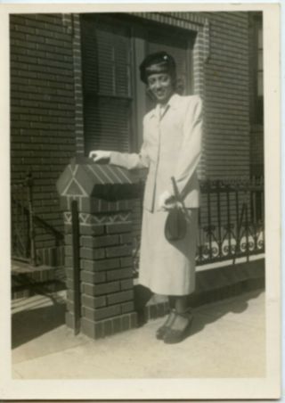 Black African American Pretty Stylish Woman Vintage Photo York City 1940 