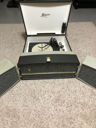 Zenith Hps - 80g Cobra - Matic Stereophonic Portable Record Player