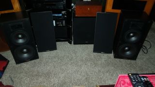 Pair Klipsch Kg 3.  2 3 - Way Floor Speakers Black