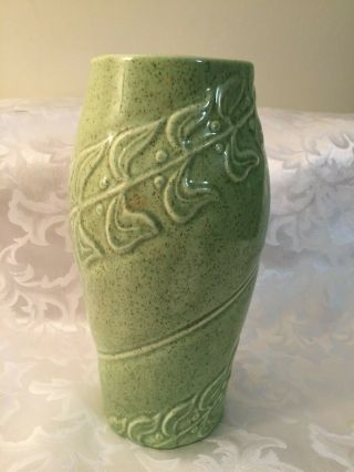 Vintage 1950s? Green Speckled Red Wing Pottery Usa 8 3/4 " Vase Laurel Leaves