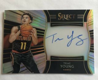 2018 - 19 Select Rookie Signatures Trae Young Prizm Auto /199