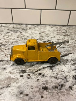 Vintage Tootsietoy Toy Mack Tow Wrecker Truck 4.  5 " Yellow